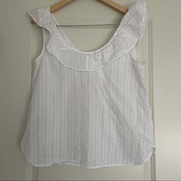 Gap Sleeveless Ruffle V-Neck Top in White size M - Picture 4 of 7